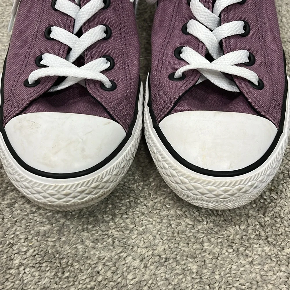 Converse Size 6 Purple, White Lace Up Low Top Sneakers - Picture 4 of 11